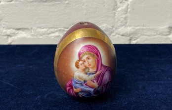Фарфоровое антикварное русское императорское пасхальное яйцо ИФЗ Владимирская Богородица
